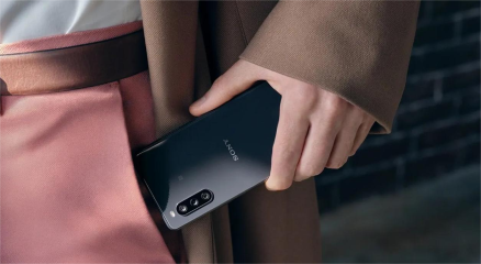 Sony Xperia 10 VII rear camera and display design