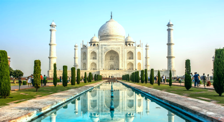 The Eternal Symbol of Love and Architectural Brilliance