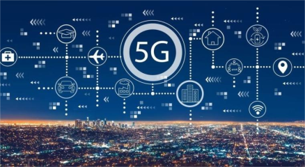 Illustration of 5G technology connecting smart homes, autonomous cars, healthcare, and digital devices for a faster and smarter future.